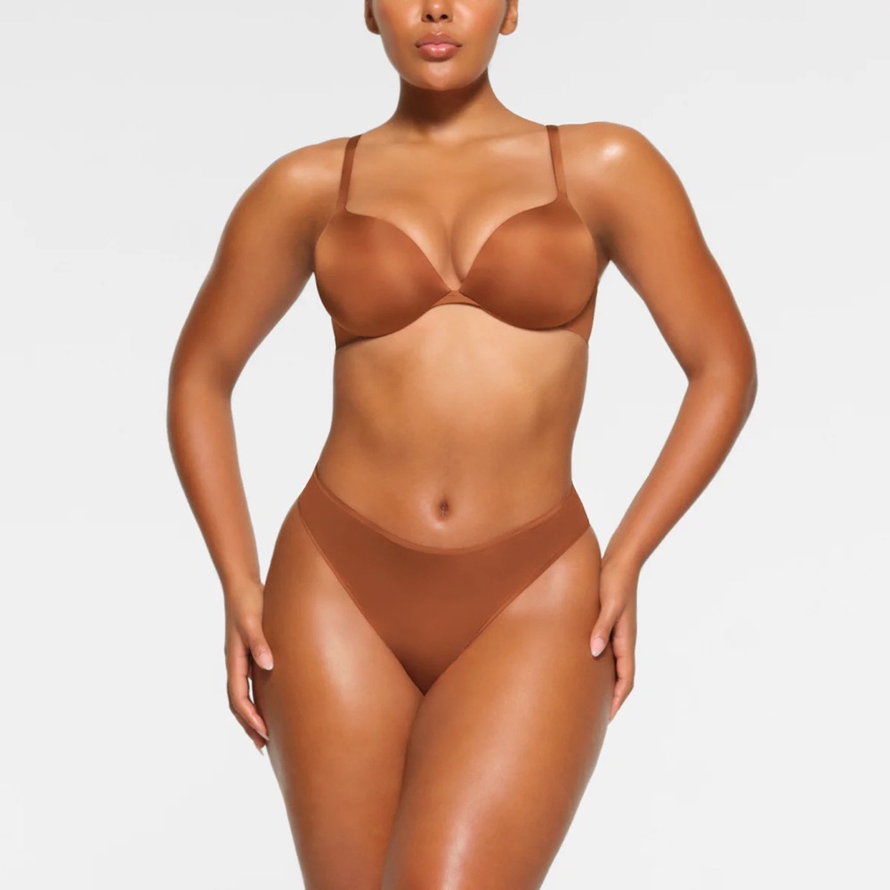 NWT Skims Ultimate Teardrop Push Up Bra